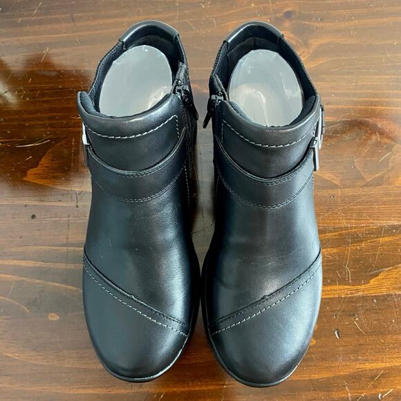 Clarks Women's Collection Black Leather Ellowyn Strap Boots Size 6 New - Picture 12 of 13